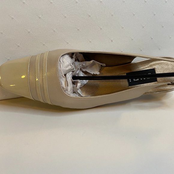 💵 PRICE DROP!!!! 💵 Vaneli Cream Slingback Heels Size 9 1/2 Wide - Picture 9 of 10